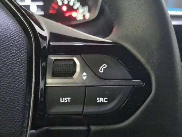 Peugeot 2008 puretech 100 s&amp;s bvm6 — photo 47