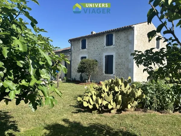 Maison en vente à terme occupée à Gémozac