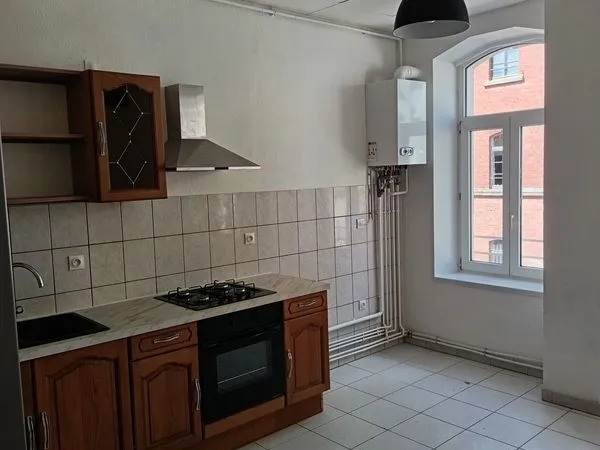 MORHANGE : Bel appartement F2-T3, lumineux, 102m²