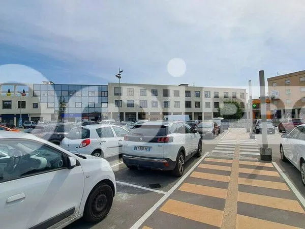 Local commercial 125 m²