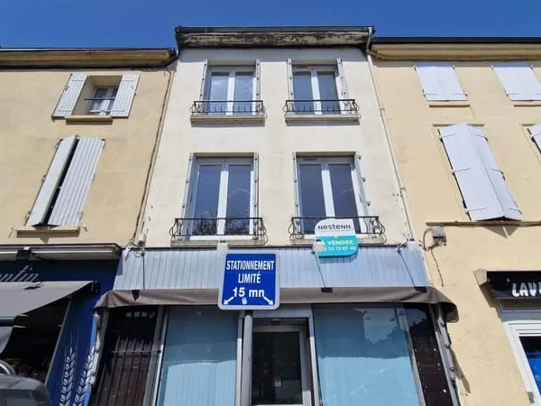 Appartement lumineux Place Gambetta ? Terrasse, cave et beaux volumes