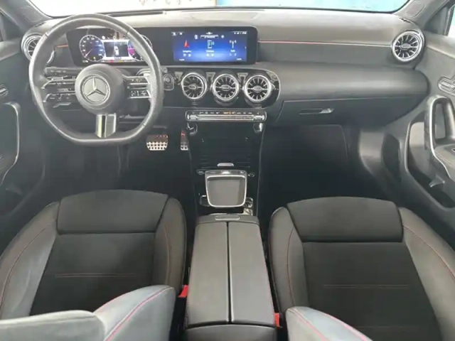 Mercedes Classe A 200 d amg line — photo 11