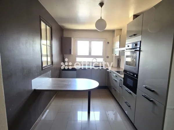 Appartement 5 pièces 102 m²