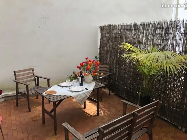 Appartement 2 pièces centre Bordeaux avec terrasse