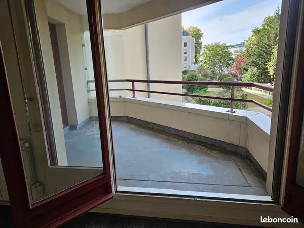 Location studio 36 m2 Tours