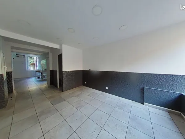 Local commercial 43 m² Saint-Étienne