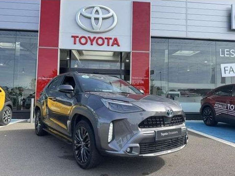 Toyota YARIS CROSS Toyota Yaris Cross 116h Trail Toit Pano Pack Techno + marchepieds MY22