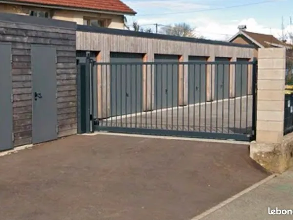 Garage à louer