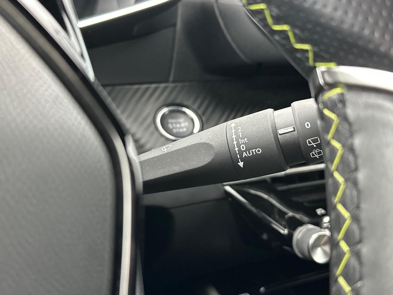 Peugeot 2008 puretech 130 s&s bvm6 gt — photo 18