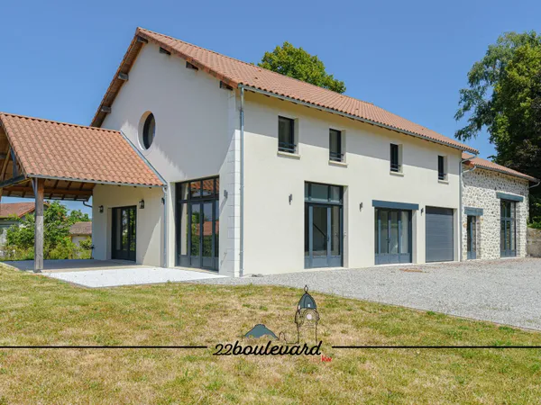 Maison 8 pièces 219 m²