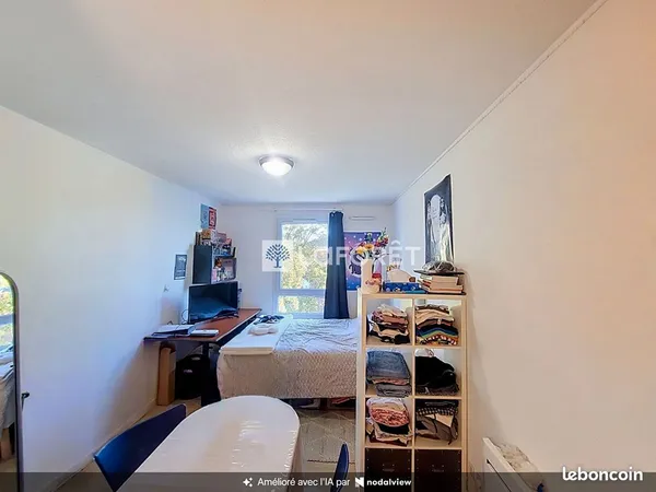 Studio 1 pièce 18 m²