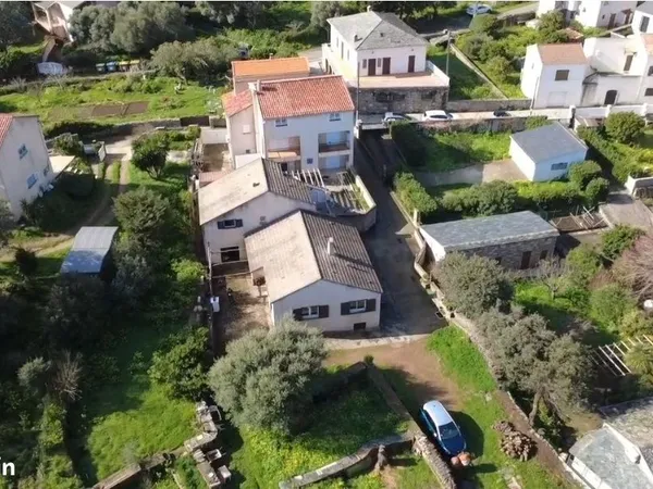 Propriété 4 pièces 80 m²