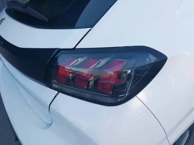 Peugeot 208 puretech 75 s&amp;s bvm5 — photo 57