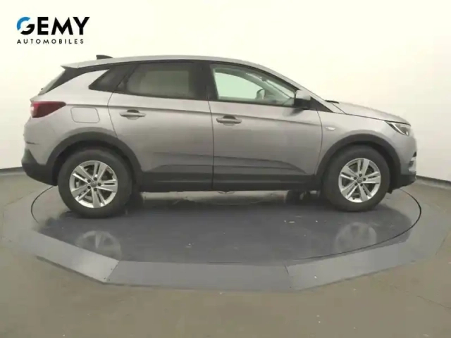 Opel Grandland X 1.2 turbo 130 ch bva8 — photo 4