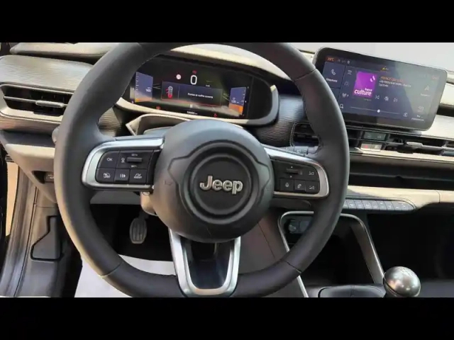 Jeep Avenger 1.2 turbo t3 100ch altitude — photo 12