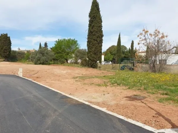 Terrain 500 m²