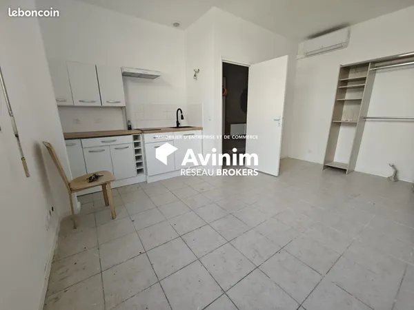 Studio 1 pièce 24 m²