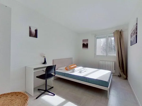 Studio 4 pièces 25 m²