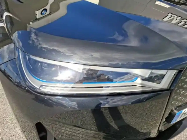 Bmw Ix xdrive50 523ch — photo 10