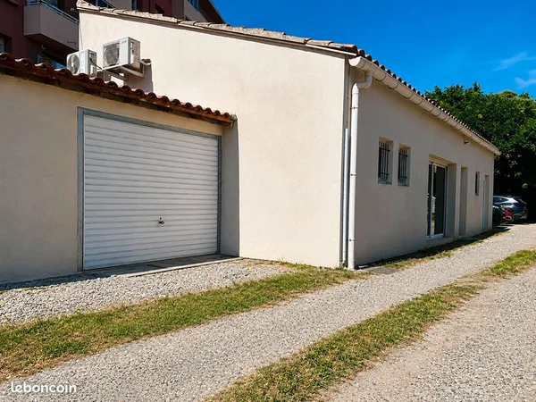 Local 3 pièces 66 m²
