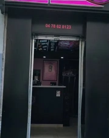 Local 25 M2 bail à céder