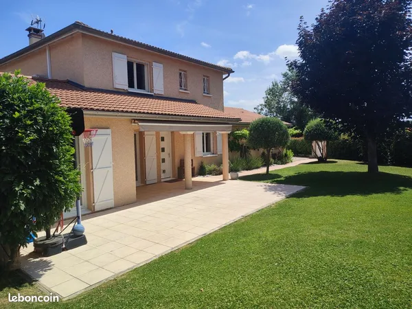 Maison Quartier Nuits 154m² rénovée et climatisée