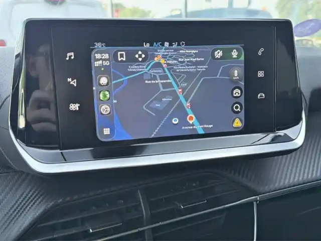 Peugeot 2008 puretech 130 s&amp;s eat8 — photo 22