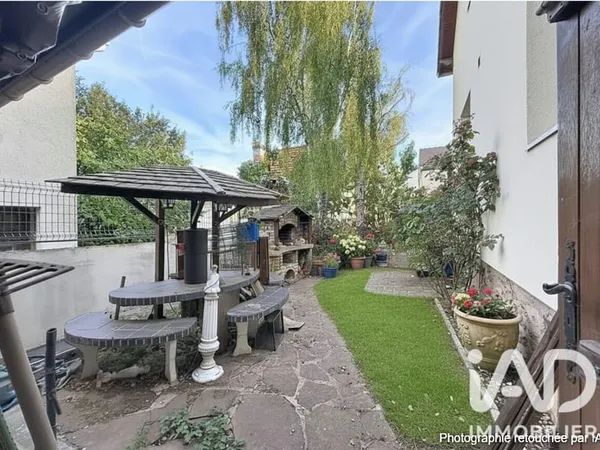 Maison 7 pièces 141 m²