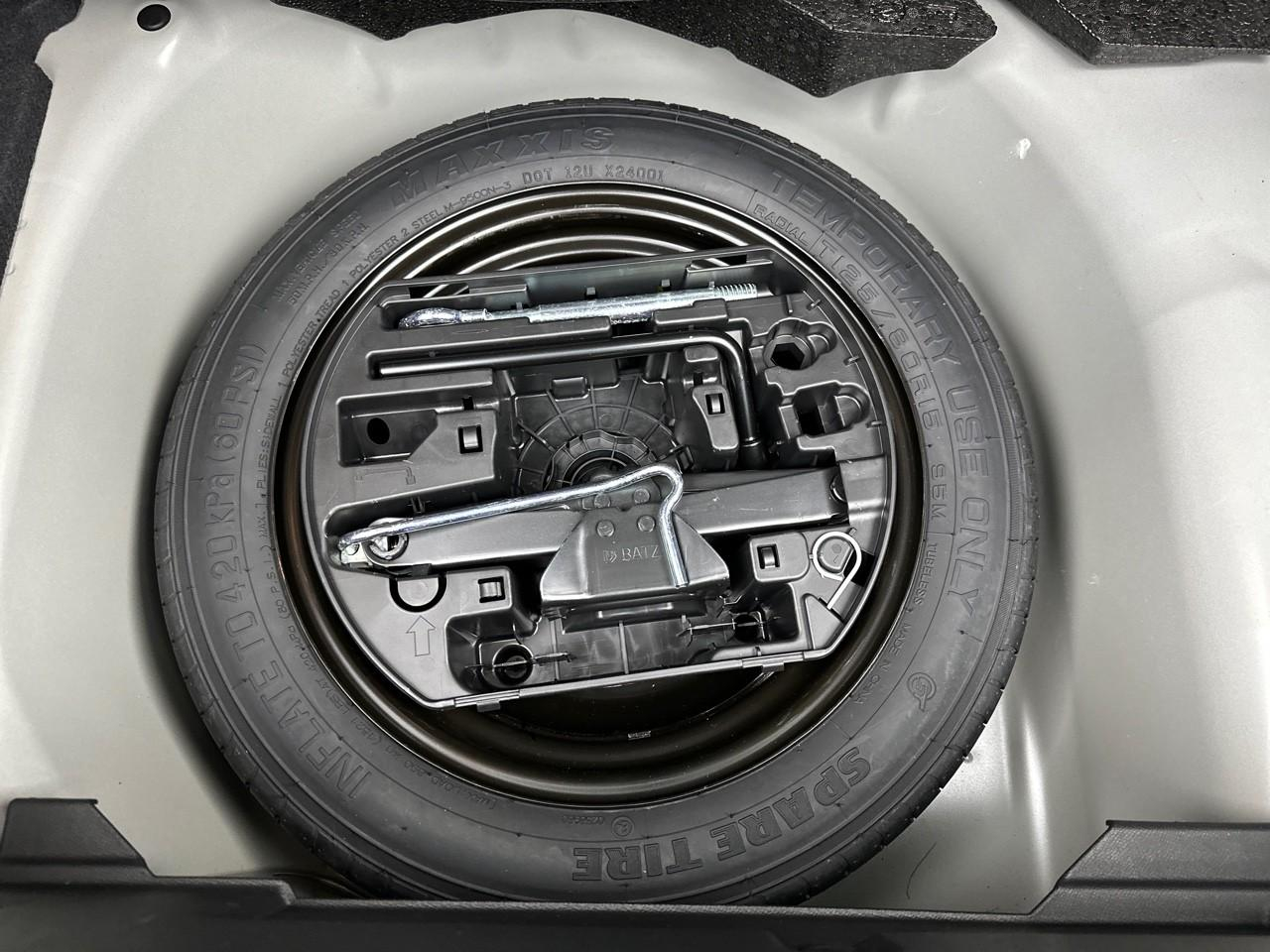 Peugeot 208 hybrid 145 ch e-dcs6 gt — photo 36
