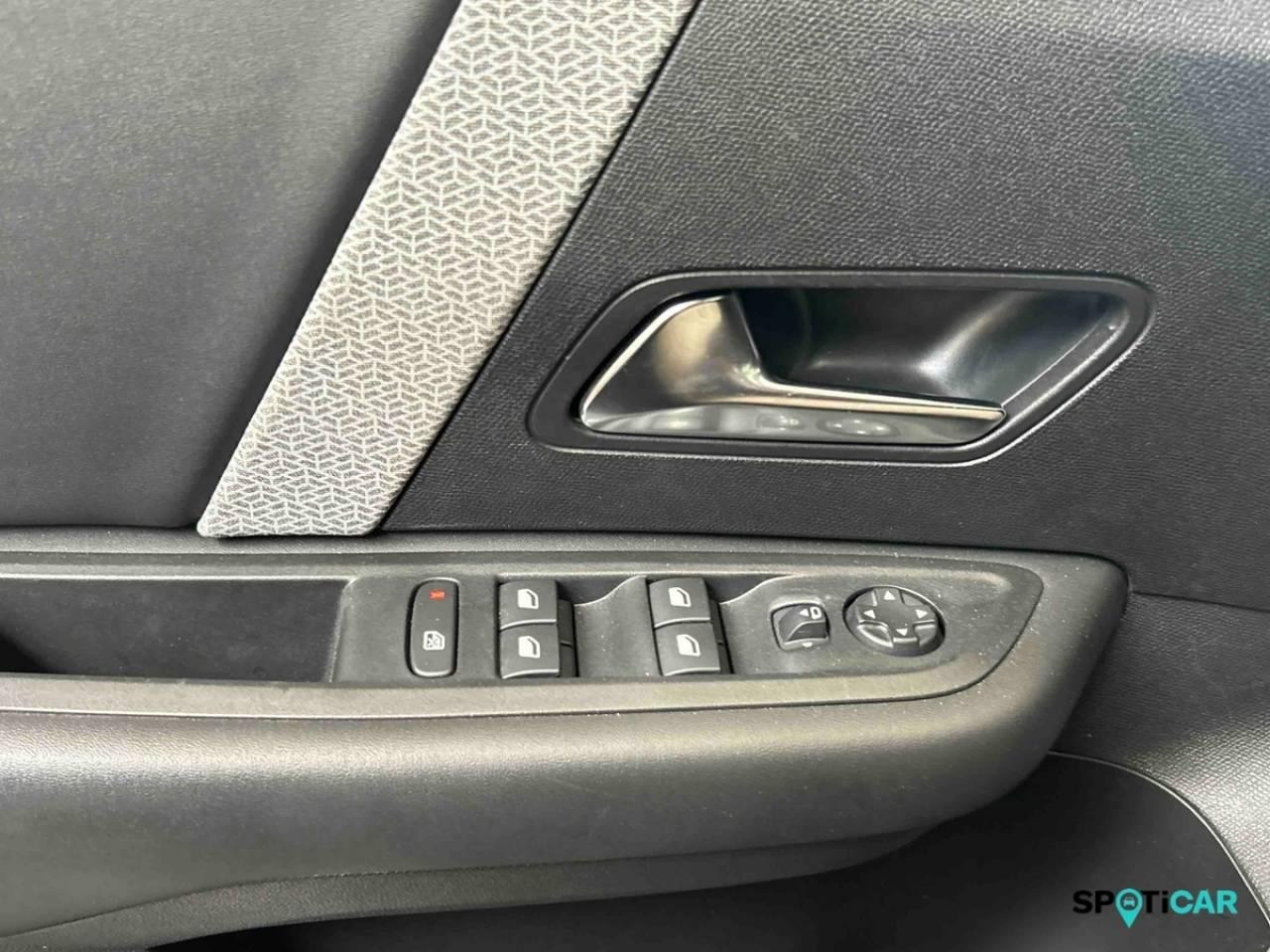 Citroën C4 X puretech 130 s&s eat8 shine — photo 19