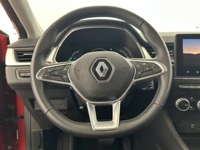 Renault Captur e-tech 145 - 21 — photo 15