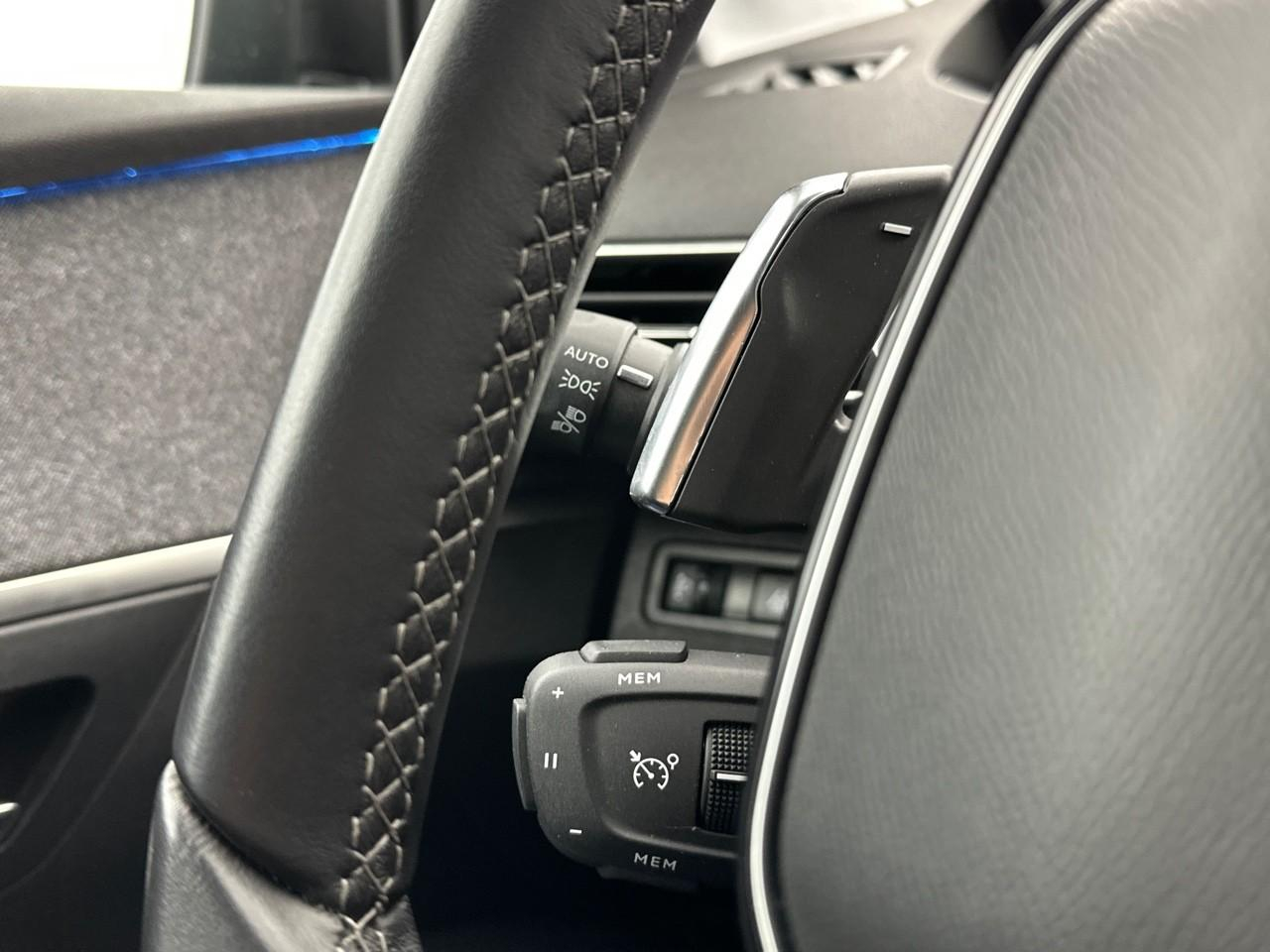Peugeot 3008 puretech 130ch s&s eat8 allure pack — photo 20