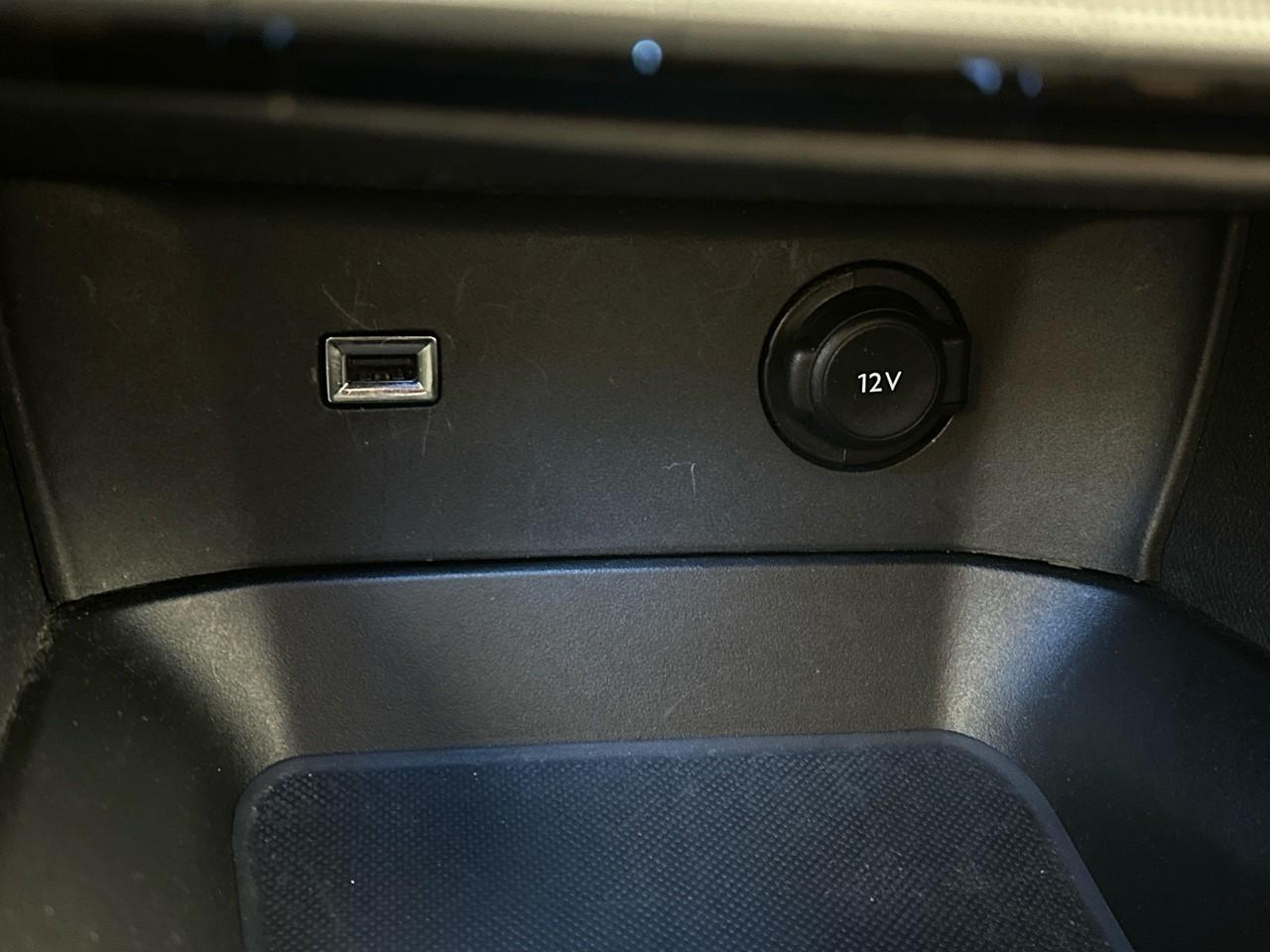 Peugeot 3008 hybrid 225 e-eat8 allure — photo 30