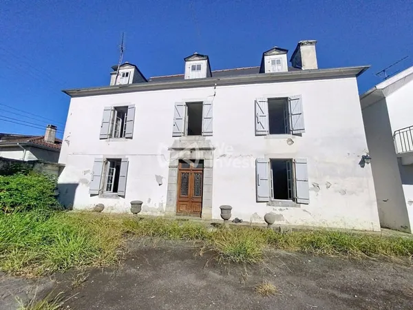Maison 7 pièces 257 m²