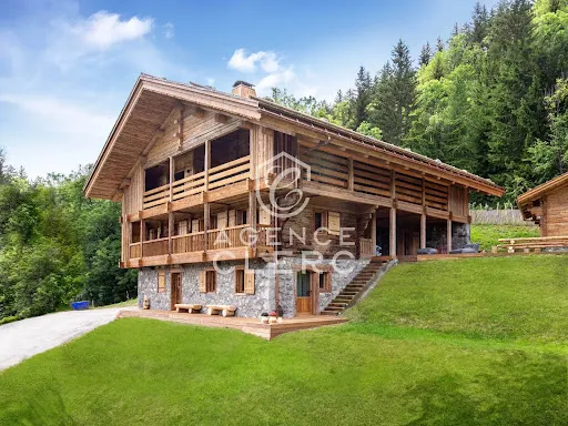 Chalet 10 pièces 360 m²