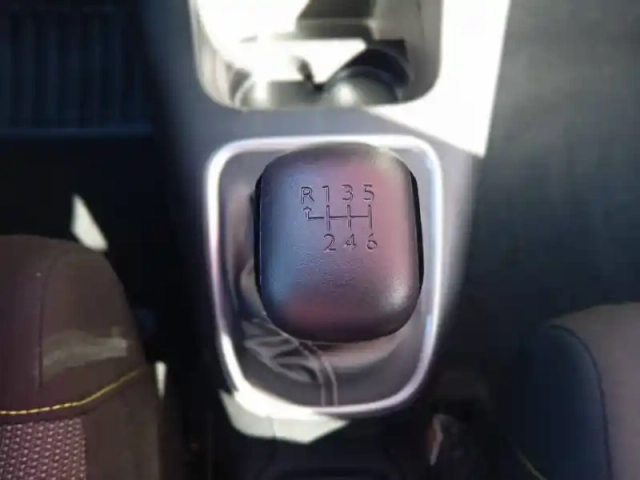 Citroën C3 puretech 110 s&amp;s bvm6 — photo 23