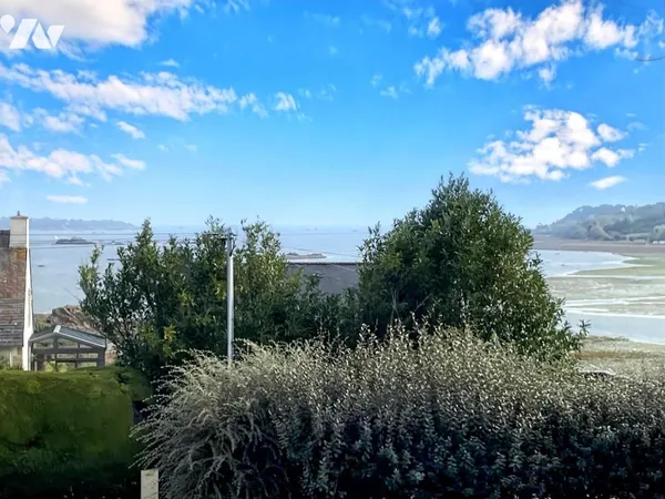 Terrain 828 m²