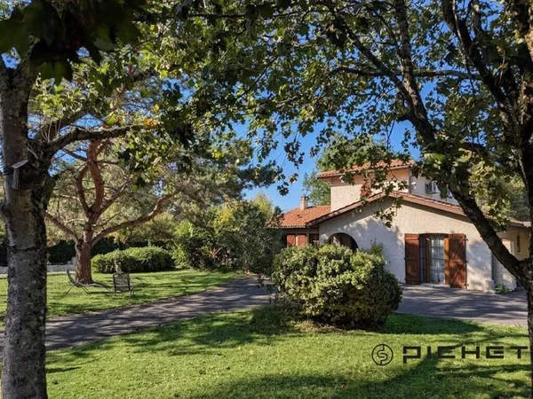 Maison 6 pièces 149 m²