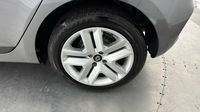 Renault Clio 1.5 Blue dCi 100ch Evolution - 24 — photo 20