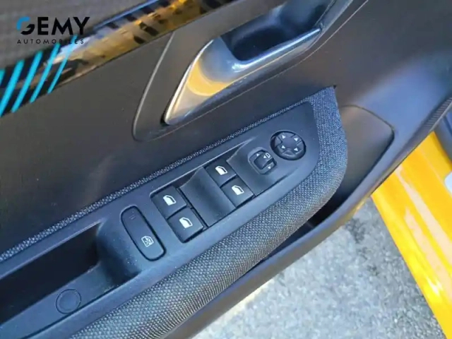Peugeot 208 electrique 50 kwh 136ch — photo 12