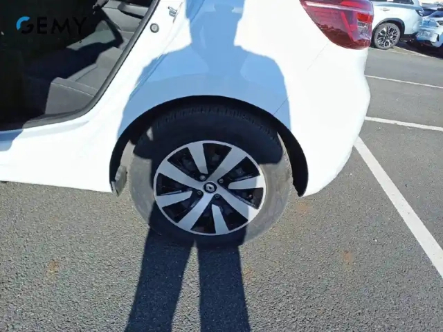 Renault Clio tce 90 — photo 11