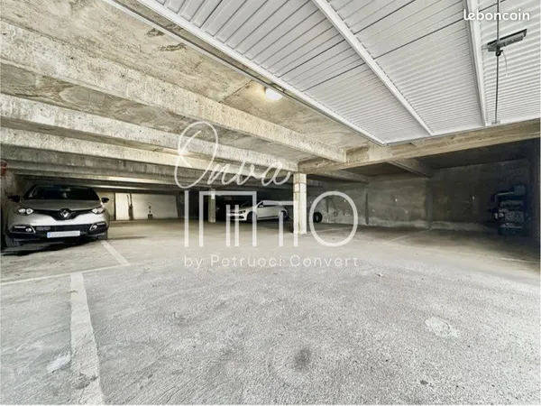 🚗 2 places de parking à louer
