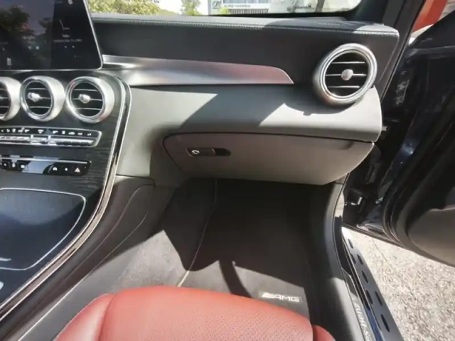 Mercedes Glc 300de 4matic coupé amg lin — photo 11