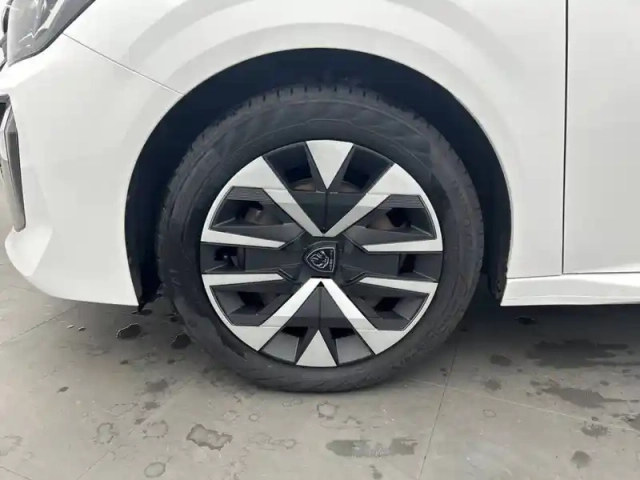 Peugeot 208 puretech 100 s&amp;s bvm6 — photo 40