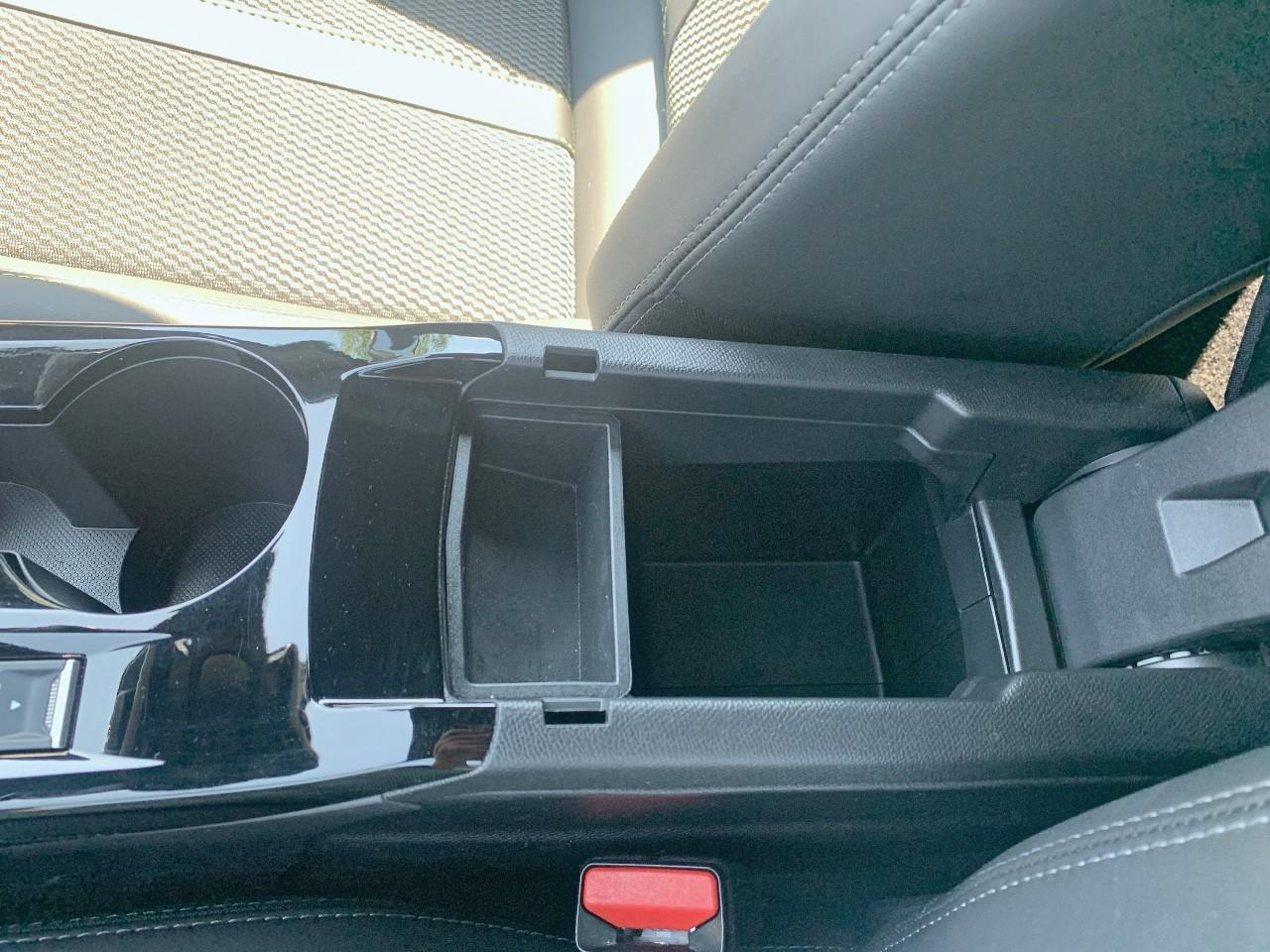 Peugeot 2008 1.2 hybrid 145ch gt e-dcs6 — photo 40