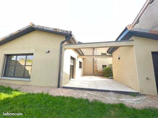Villa recente avec terrain