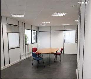 Bureaux 45M2 lumineux