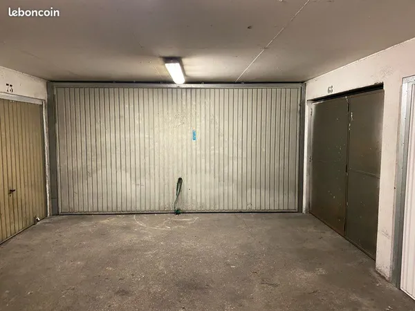 Lot 4 BOX environ 70 m2 - Paris 18