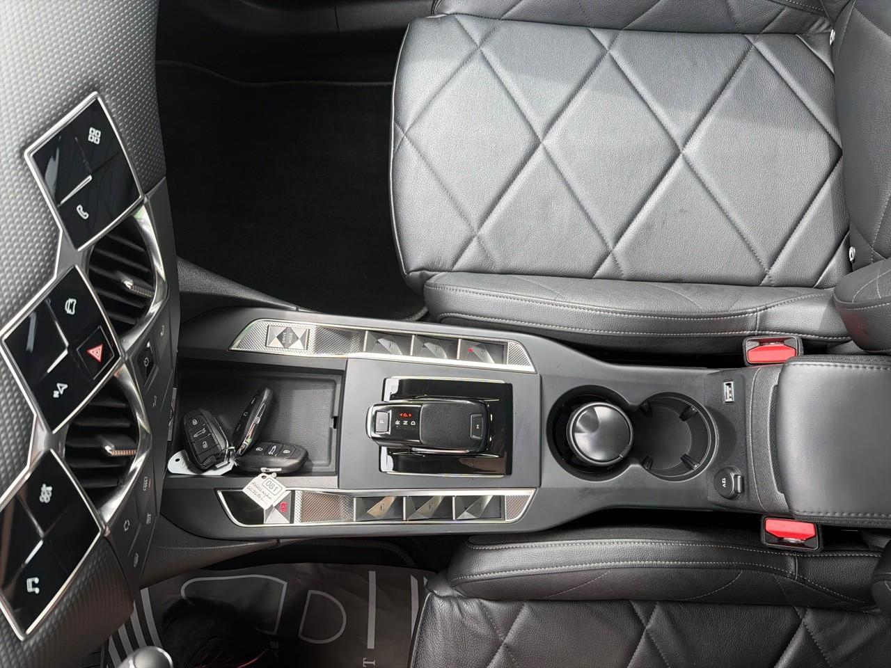 Ds Ds 3 crossback puretech 130ch toit de paris automatique — photo 24