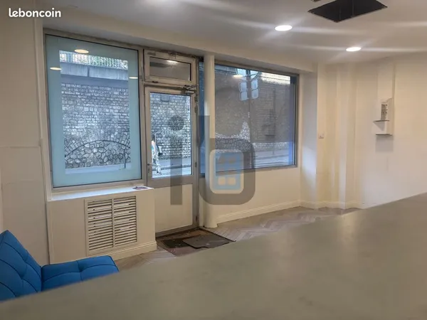 Boutique 59 m² PARIS